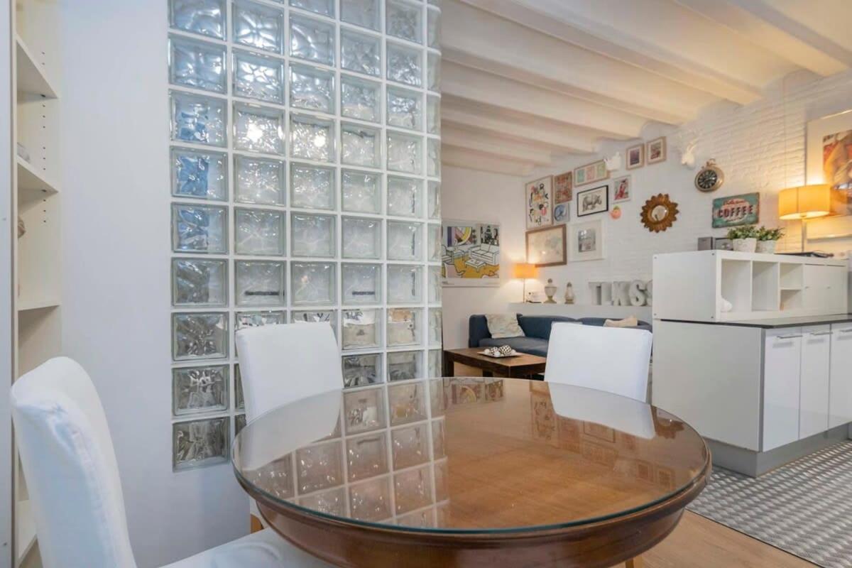 Exclusive 2 Bedroom Apartment In The City Center Barcelona Exterior foto